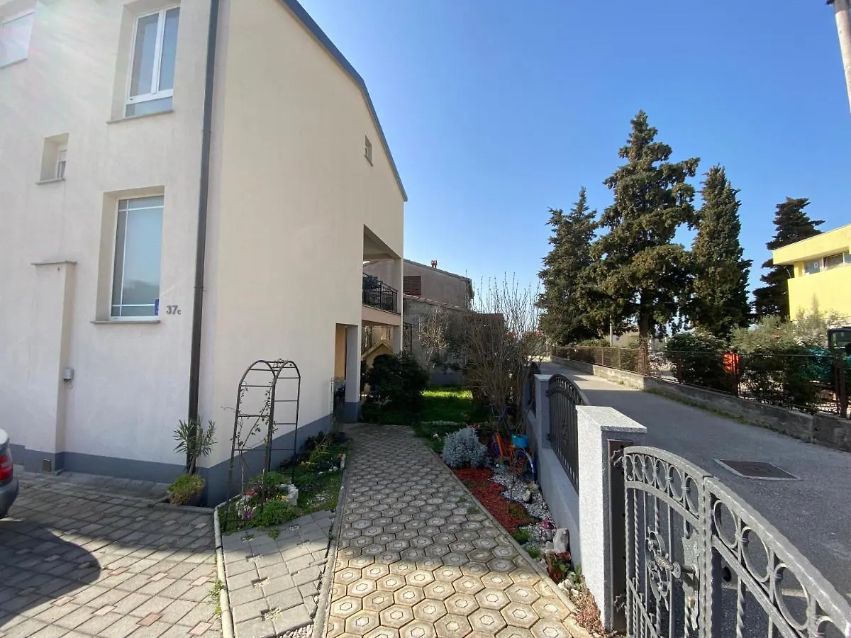 Apartmani Kristo Ζαντάρ